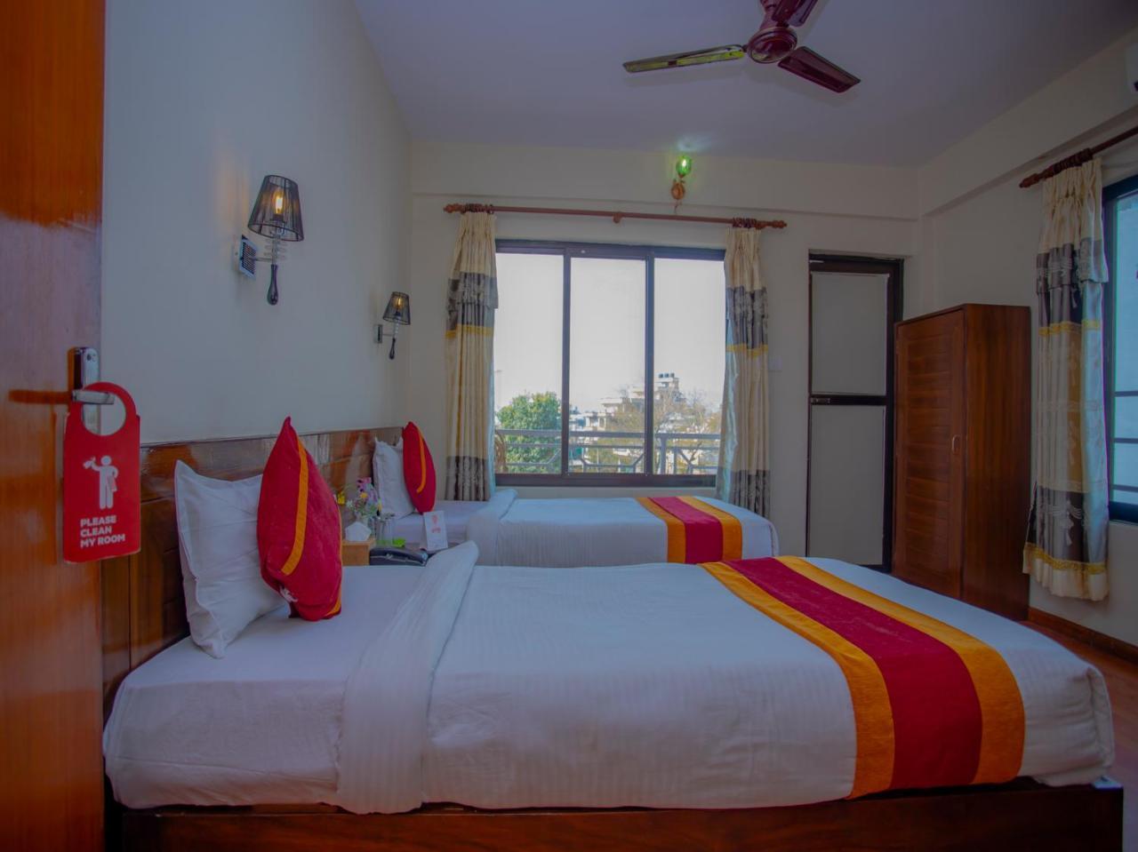 Hotel Garuda Inn Pokhara Eksteriør billede